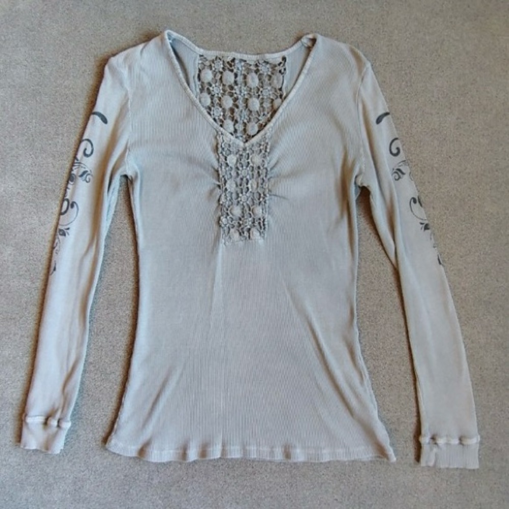 Y2K Ribbed Fitted Top Women L Gray Long Sleeve VNeck Lace Tattoo Sleeve Grunge